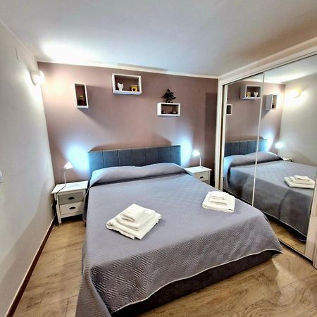 Medea Apartment Syracuse Bagian luar foto