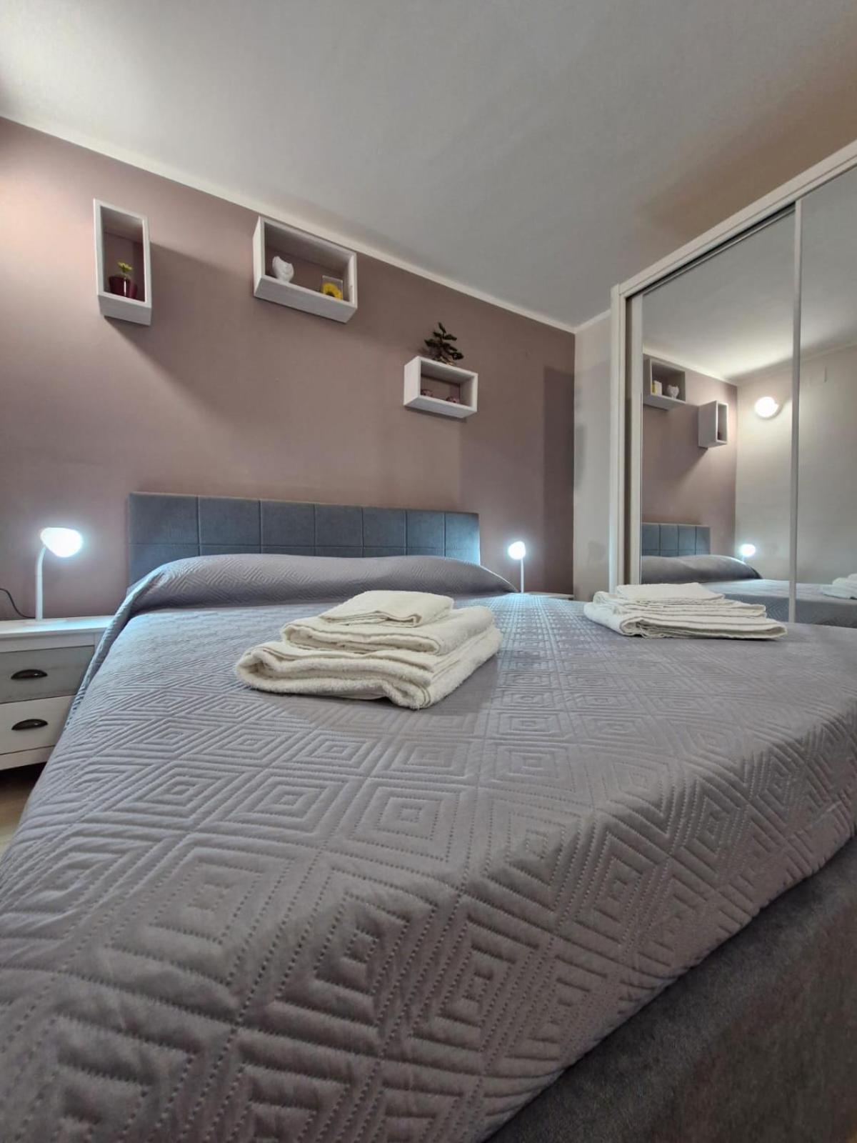 Medea Apartment Syracuse Bagian luar foto