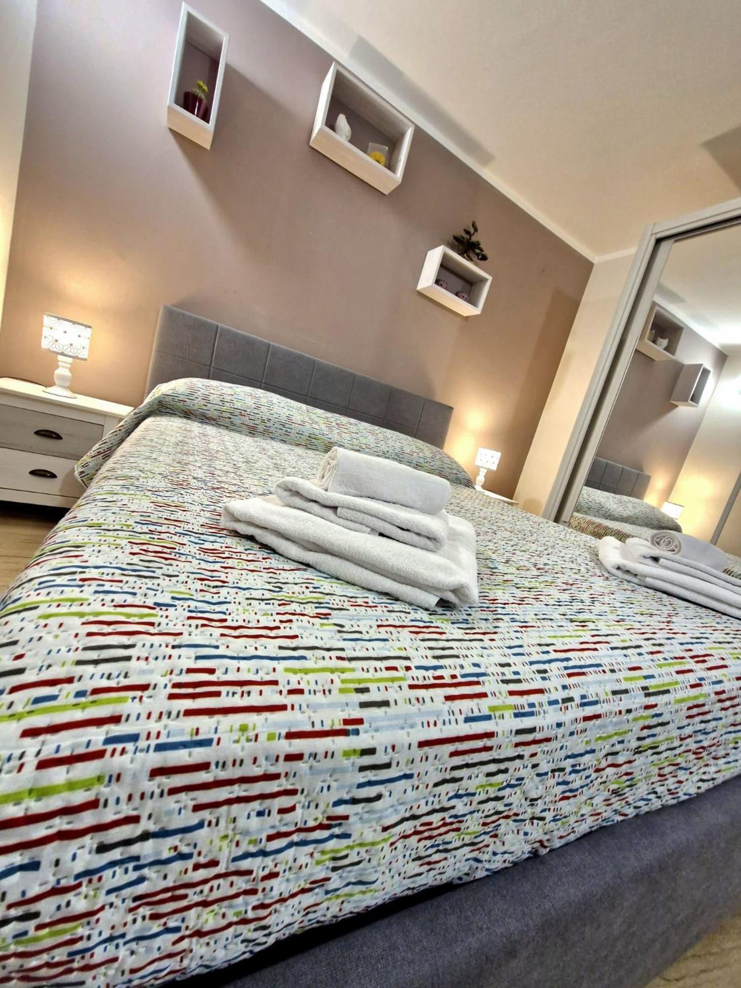 Medea Apartment Syracuse Bagian luar foto